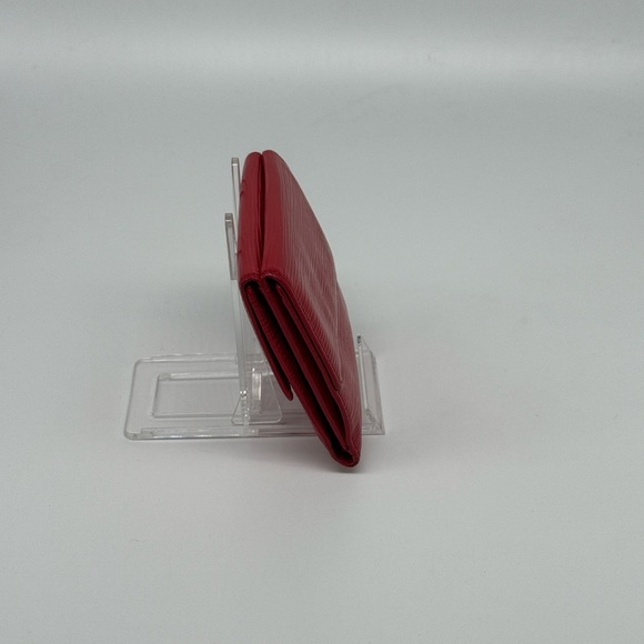 Louis Vuitton Red Epi Wallet - Picture 5 of 5